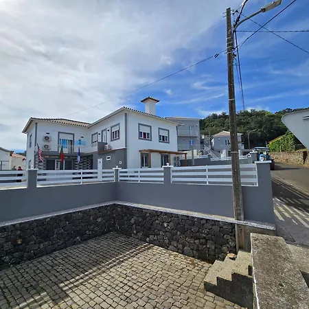 Affittacamere Rainha Do Mar Al 3436 *