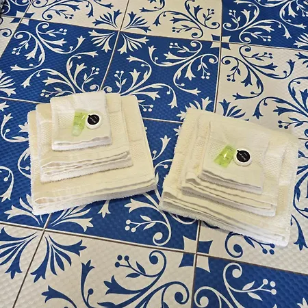 بيت ضيافة Rainha Do Mar Al 3436 *